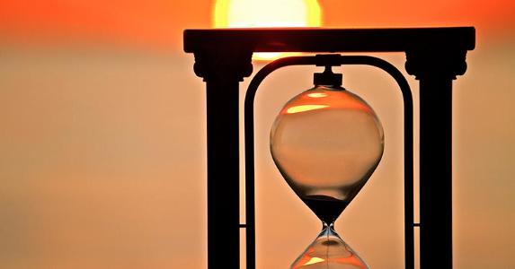 hourglass-sunset-background_573x300